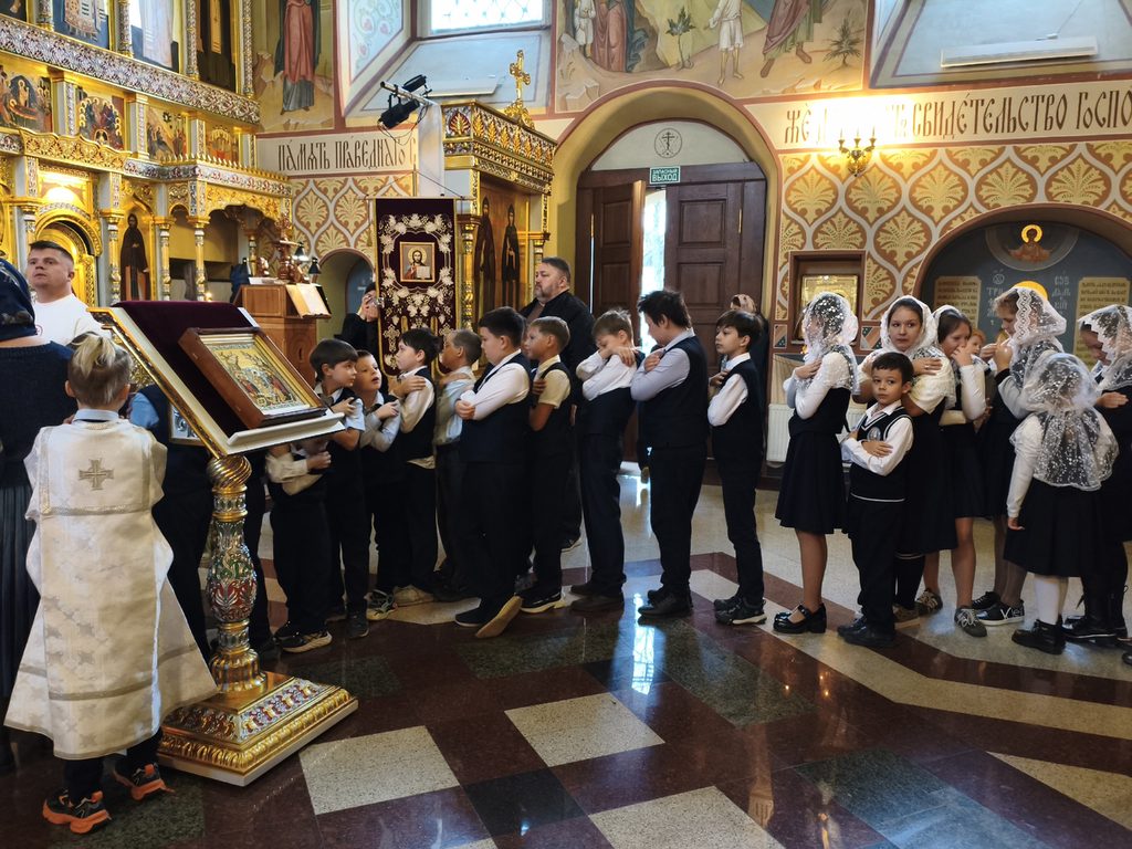 Служба на праздник Покрова Пресвятой Богородицы